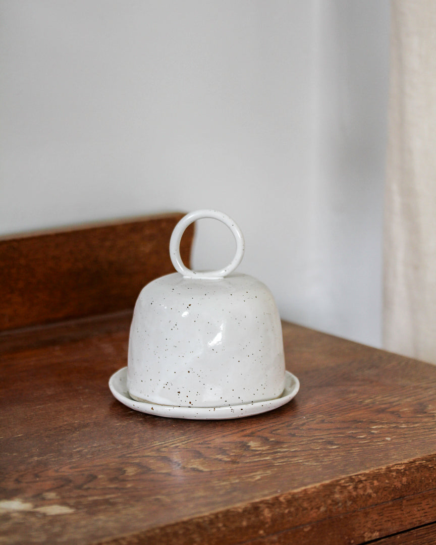 a butter bell ~ speckled white