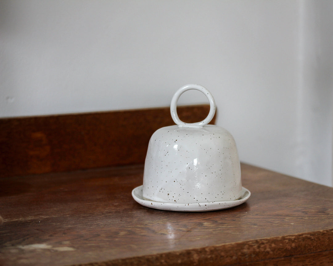 a butter bell ~ speckled white