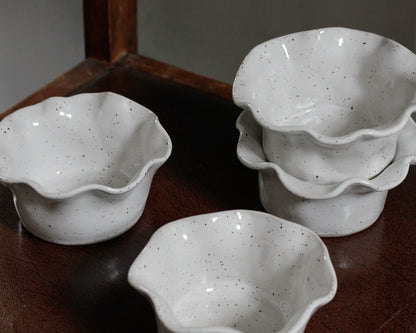 little wavy bowl ~ speckled white