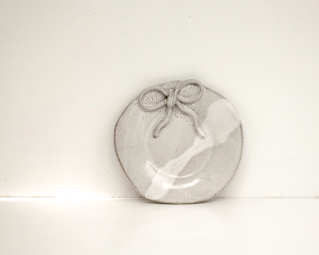 bow plate ~ speckled grey #1