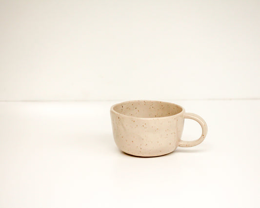 a cup / oat